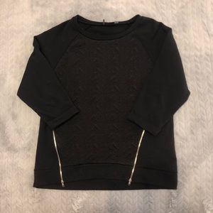 Black top with zippers